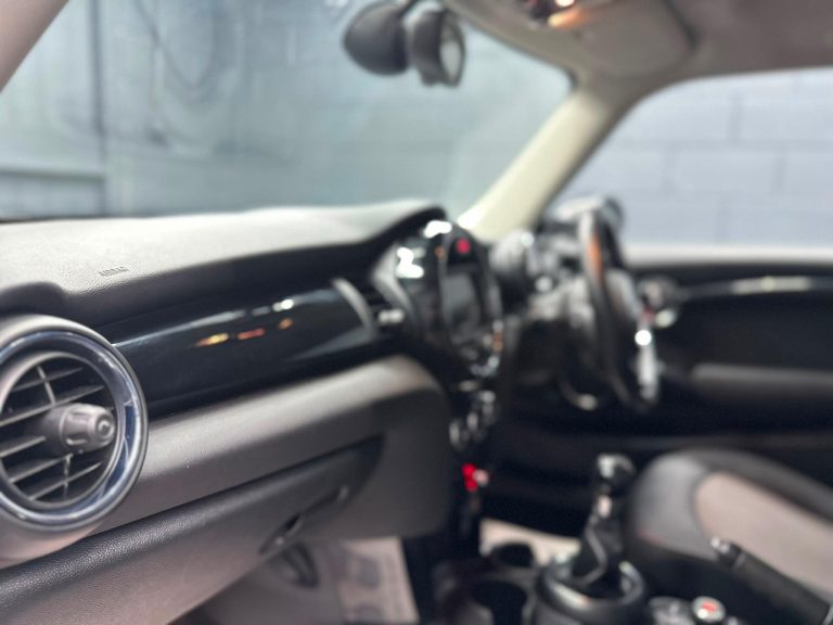 MINI Hatch 2016